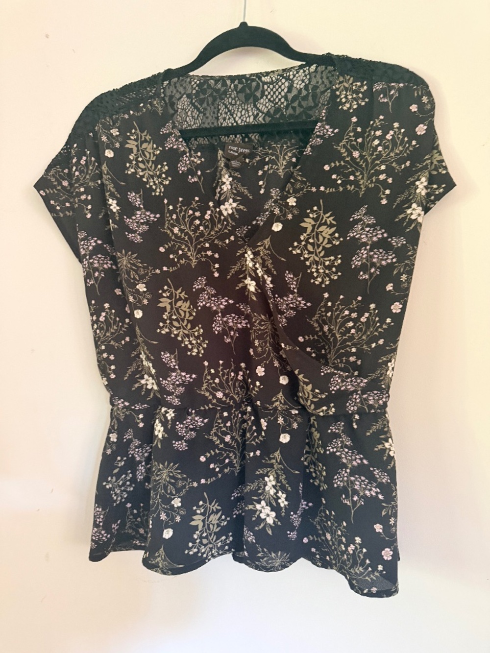 Free Press Black Floral Lace Peplum Blouse Size Small Boho Romantic